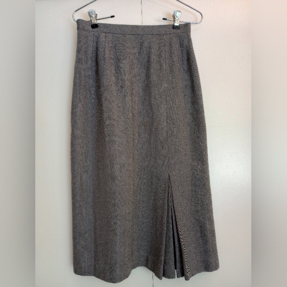 GRAY PENCIL SKIRT
